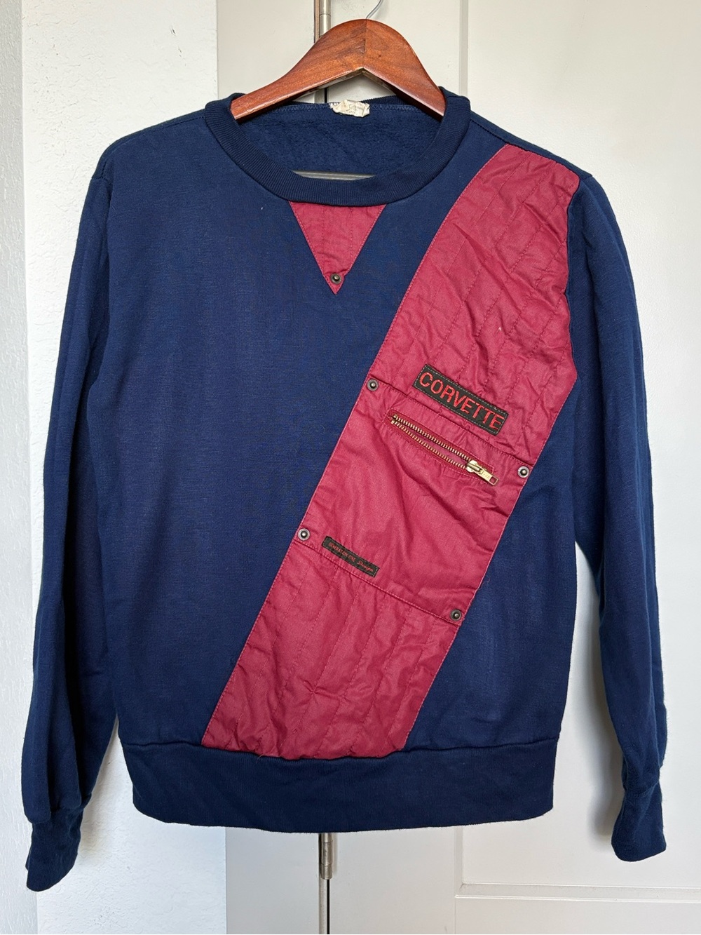 VINTAGE 80S CORVETTE RETRO BLUE RED CREWNECK SWEATER MENS SMALL